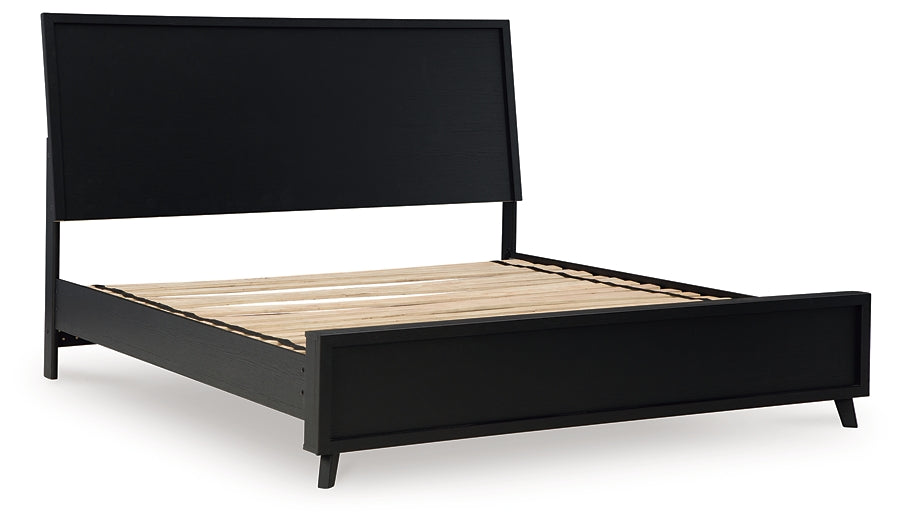 Danziar Queen Panel Bed with Mirrored Dresser