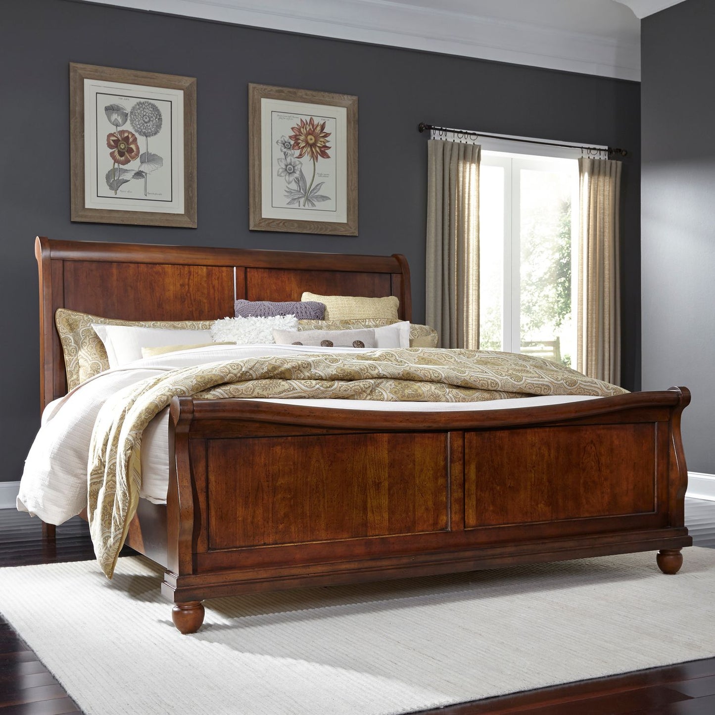 Rustic Traditions - Queen Sleigh Bed